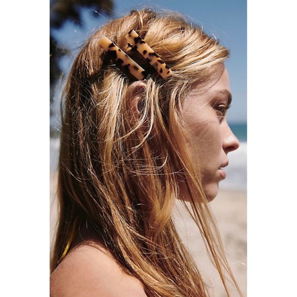 2 Pieces - Blonde Tortoise Resin Hair Clips (Pair) - Picture 7 of 7